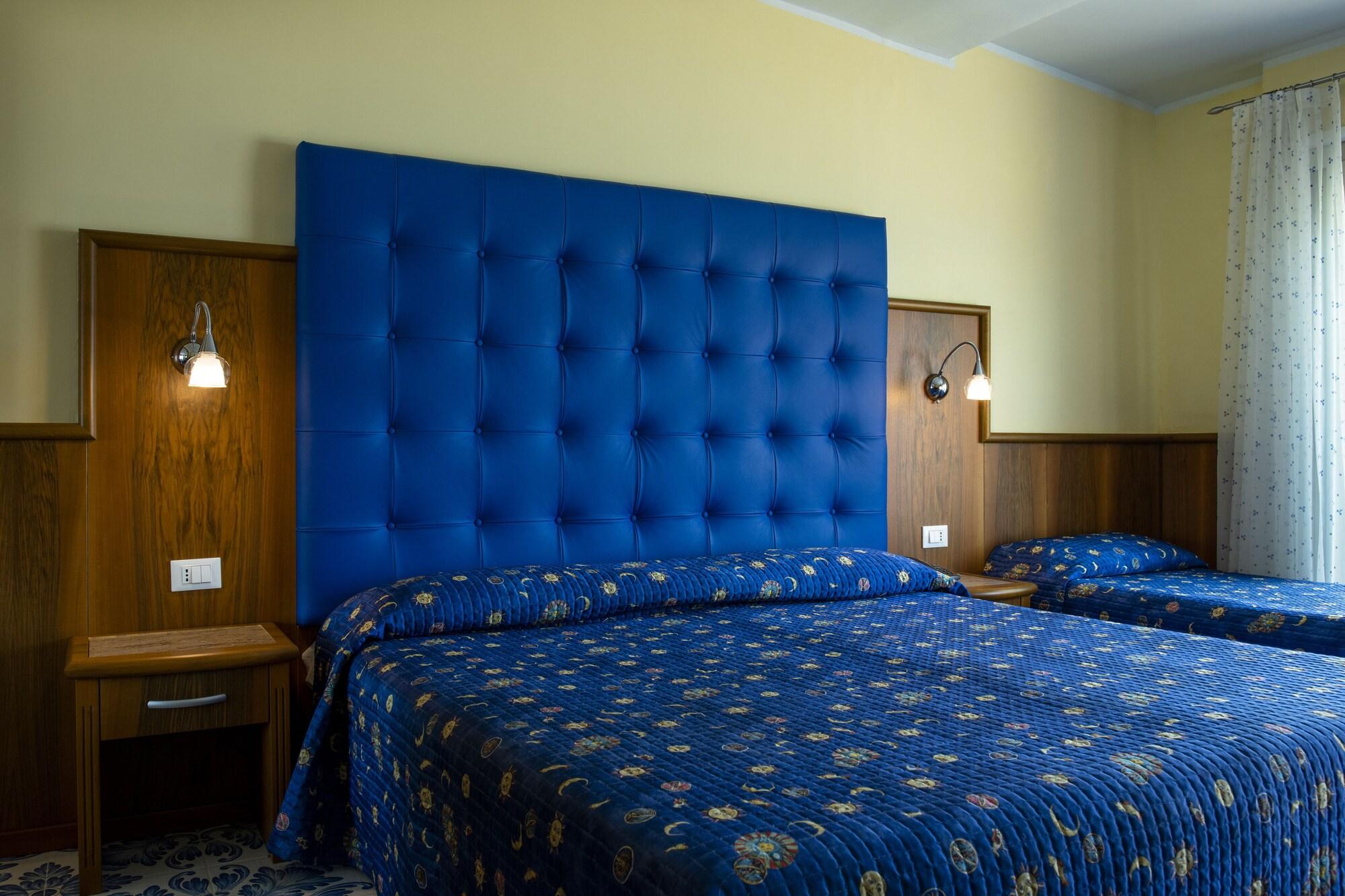 Hotel Panoramic Giardini Naxos Exterior photo
